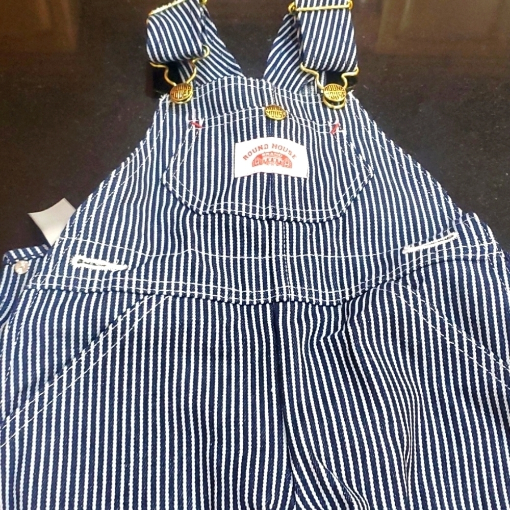 Round house premium striped bib overalls 12 months unisex - Picture 5 of 7